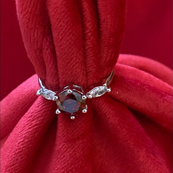 Ruby & Topaz Ring - Picture 4 of 12